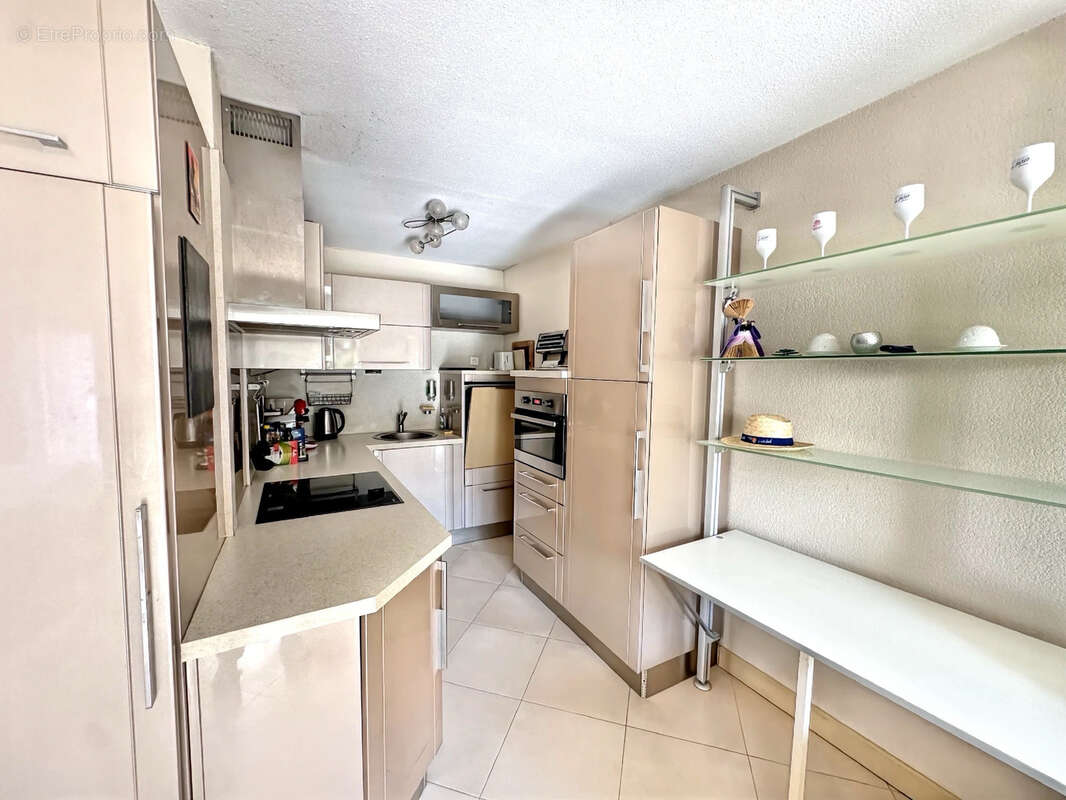 Appartement à LA LONDE-LES-MAURES