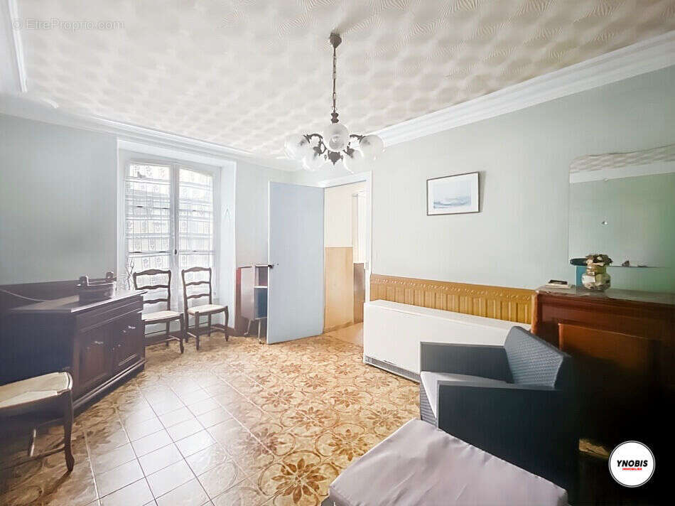 Appartement à CRESPIERES