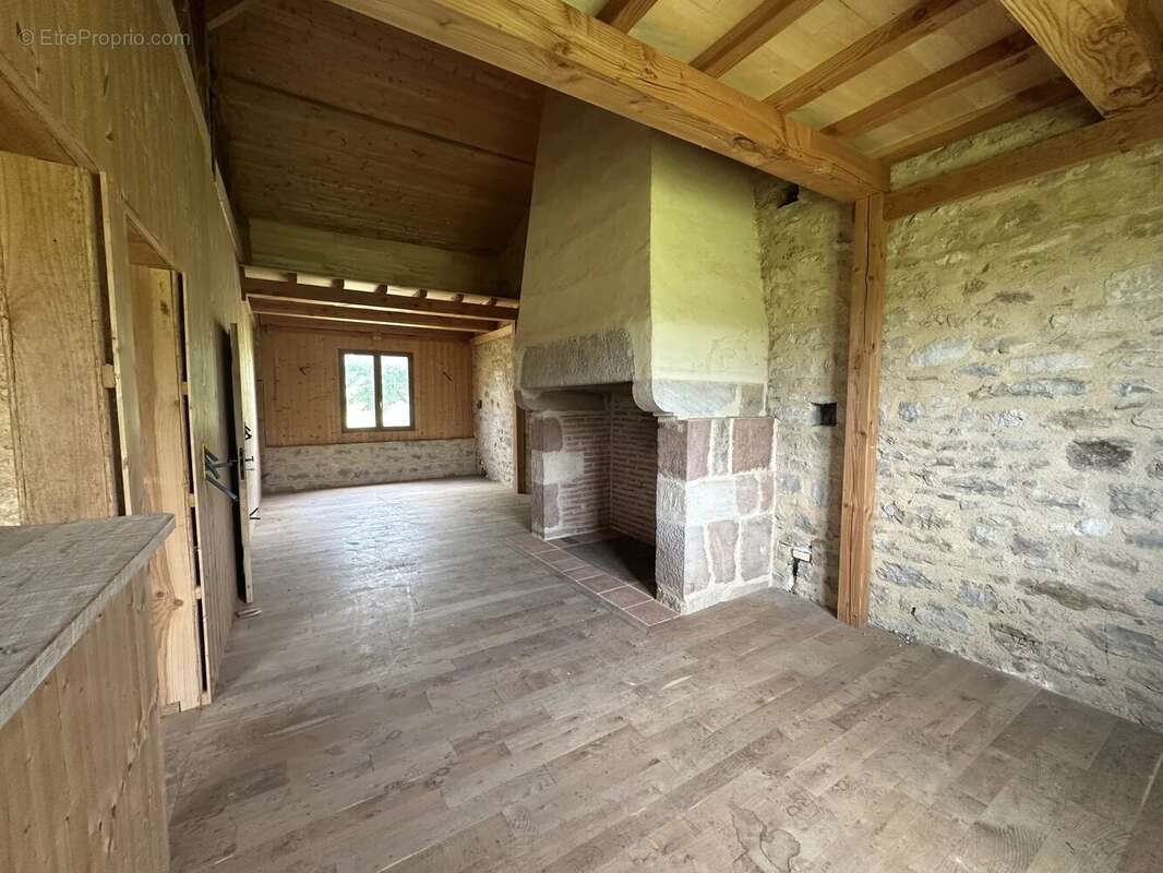 Maison à SAINT-ANTONIN-NOBLE-VAL