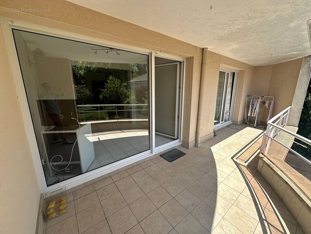 Appartement à COSNES-ET-ROMAIN