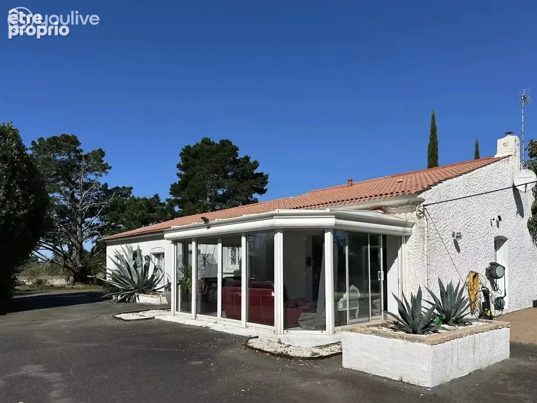 Maison spacieuse avec piscine à Saint Mathurin - photo 18