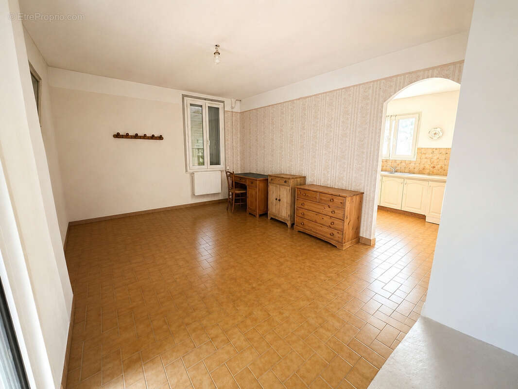 Maison à CARNOULES