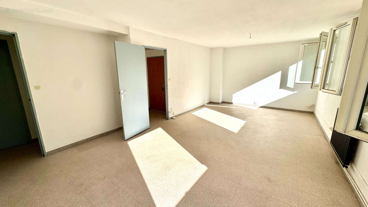 Appartement à SORGUES