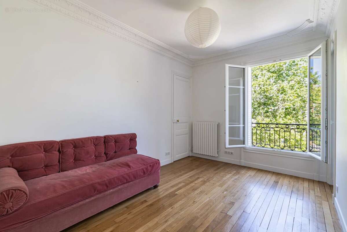 Paris 17eme epinettes  3 pieces 2 chambres refait a neuf avec vue degagee - photo 3