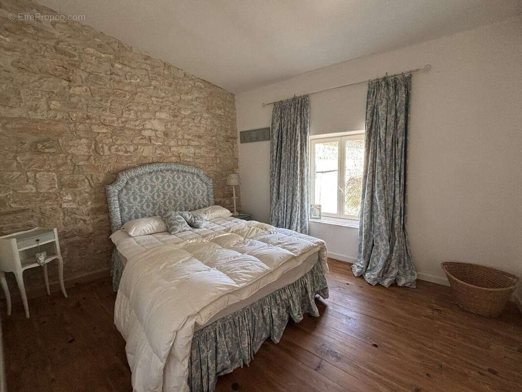 Maison à AUNAC
