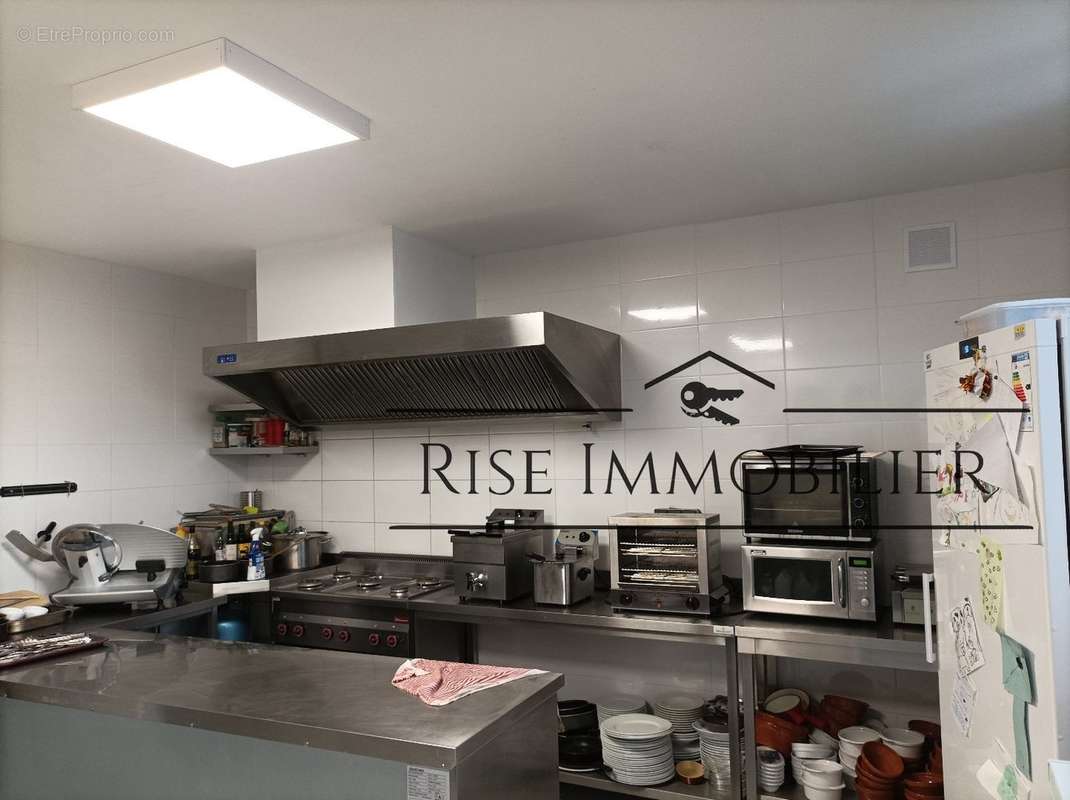 Commerce à ARTIGUES