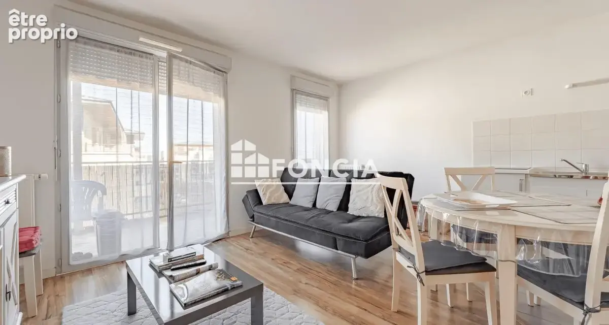 Appartement 2 pieces - avrille - photo 1