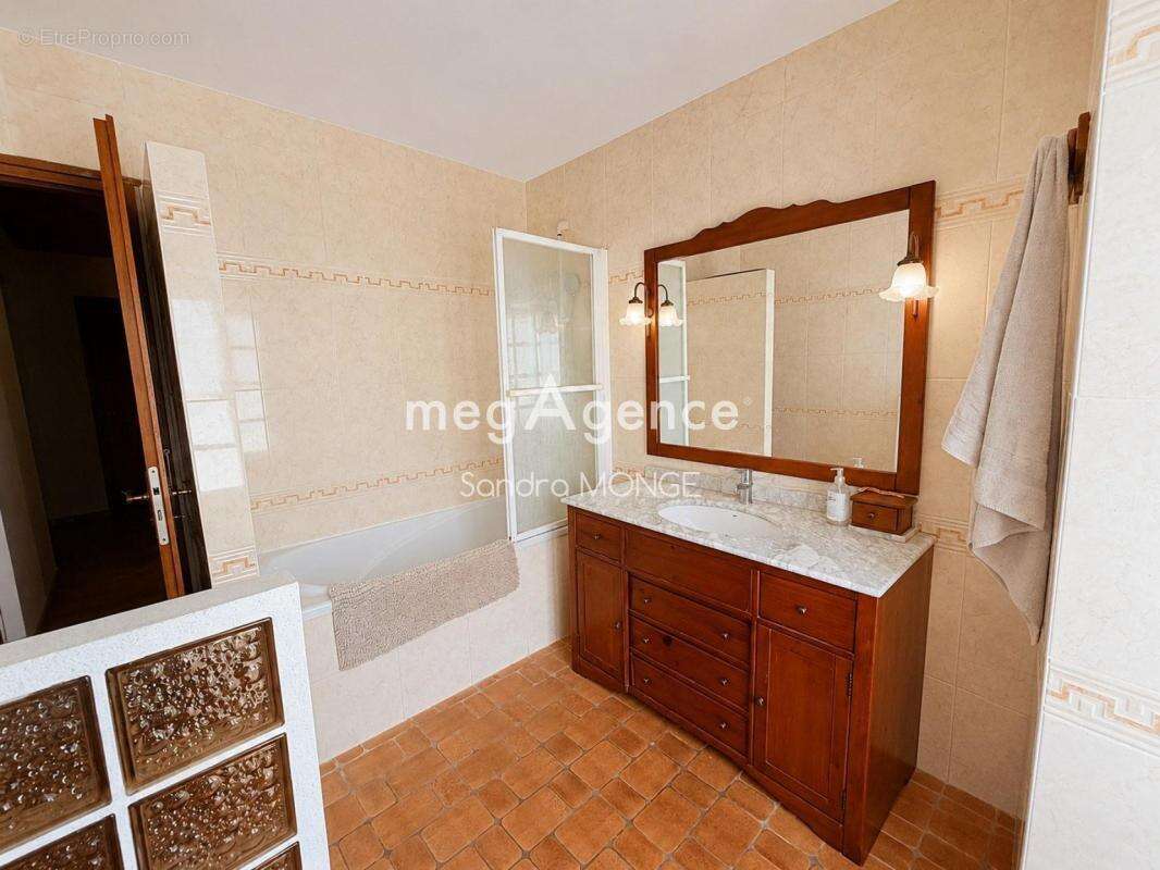 Appartement duplex 3 pièces 51 m² avec stationnement - photo 2