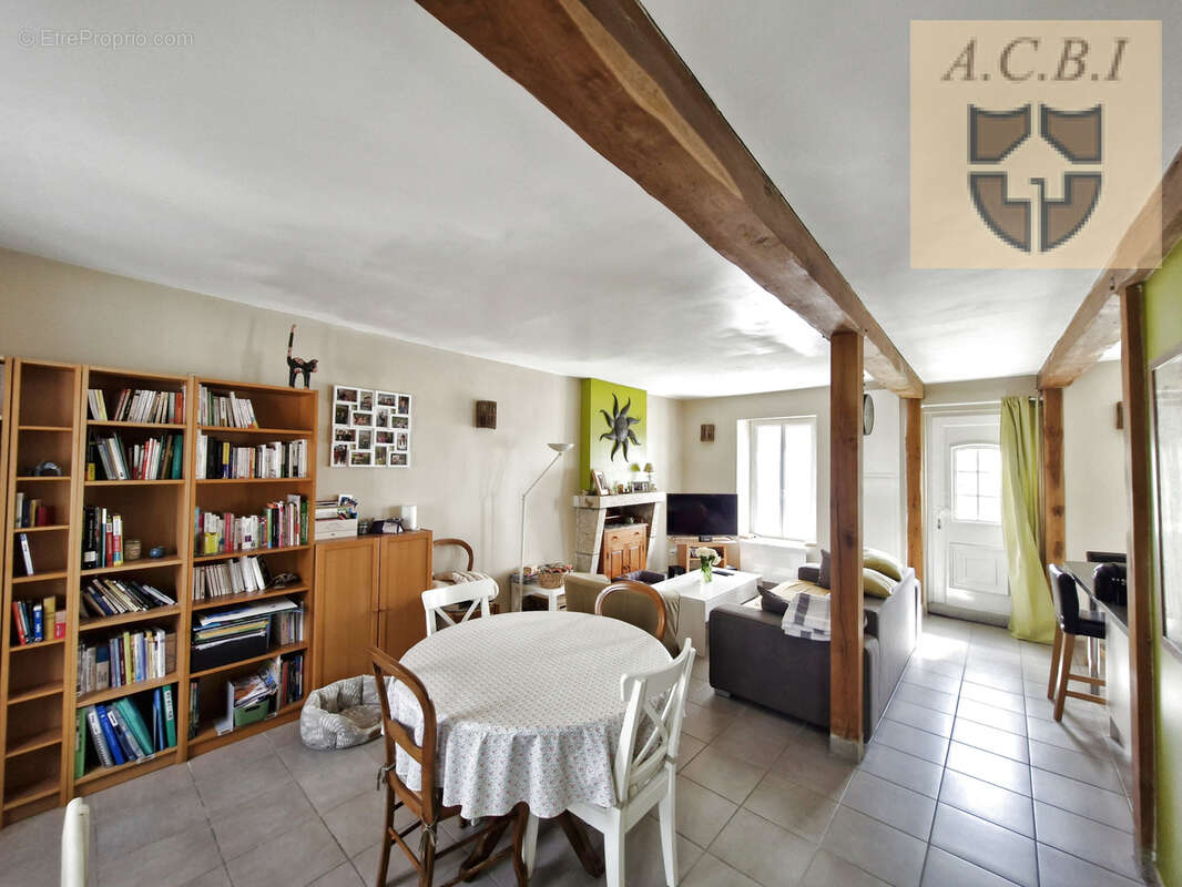 Maison à COULOMMIERS-LA-TOUR