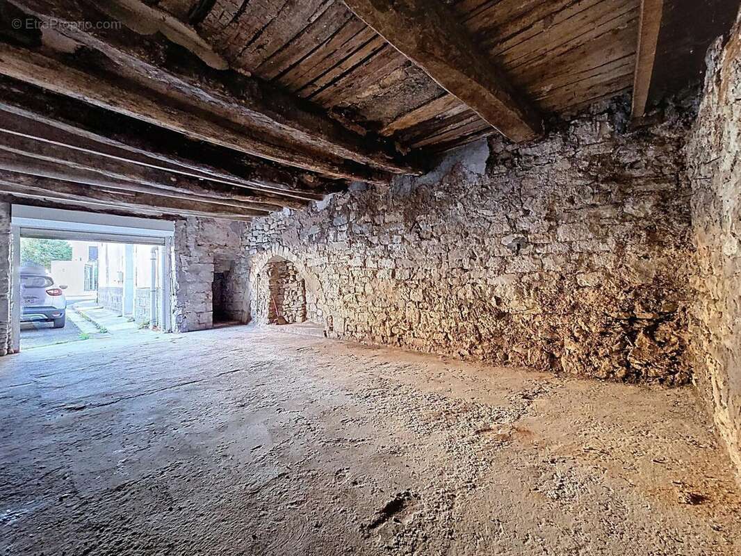 Photo 2 - Parking à BEDARIEUX