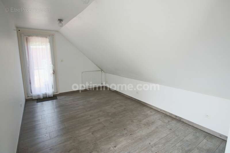 Toufflers Centre - Maison atypique ou Duplex 4 pièces avec terrasse - photo 9