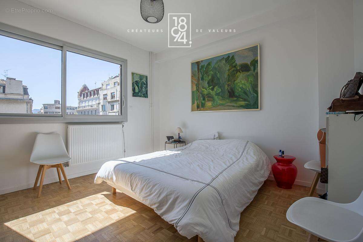 Appartement à MARSEILLE-8E