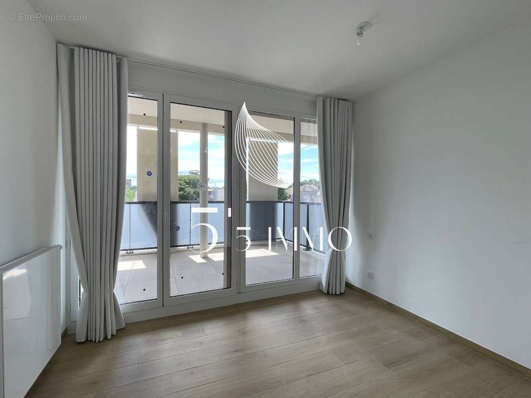 Appartement à CASTELNAU-LE-LEZ