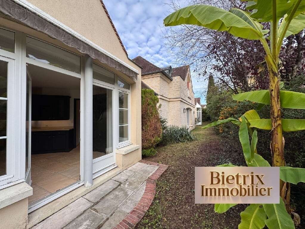 Maison à L'ISLE-ADAM