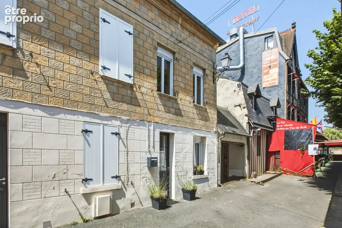 Touques centre   maison en pierre rénovée avec terrasse   75 m2 - 2 suites - à quelques minutes de deauville - photo 10