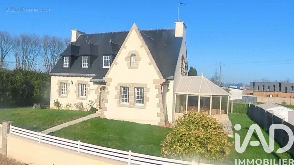 Photo 2 - Maison à LAMBALLE