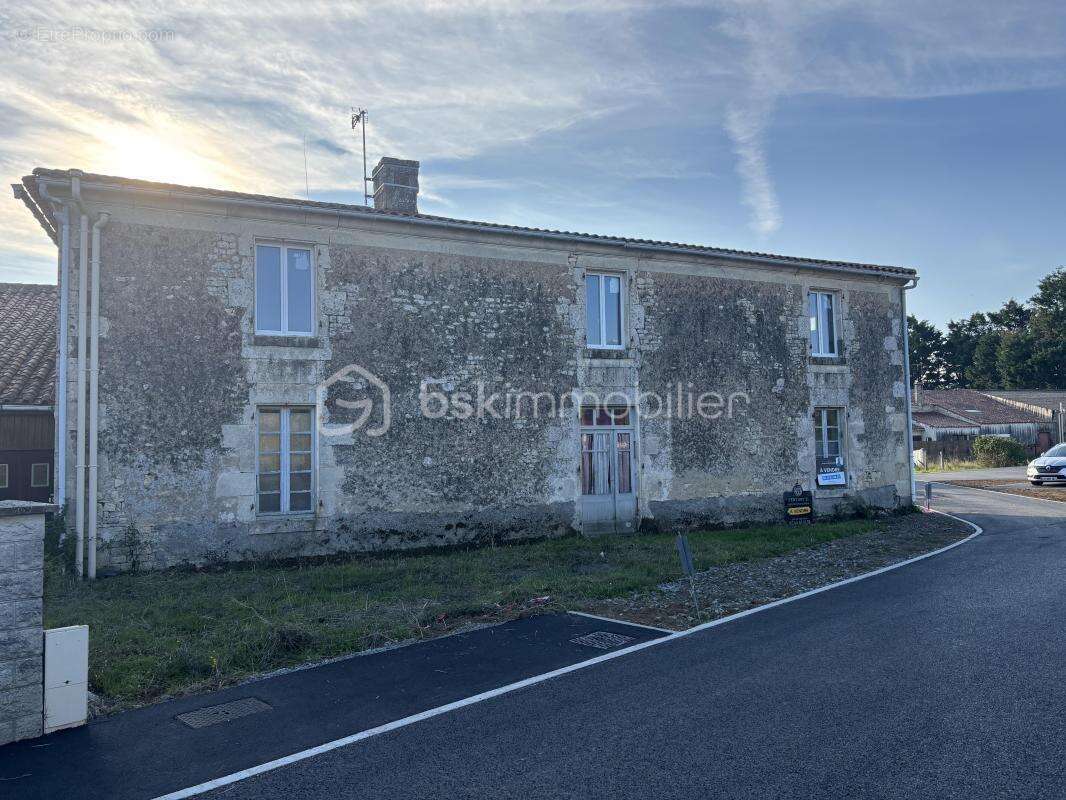 Maison à PETOSSE