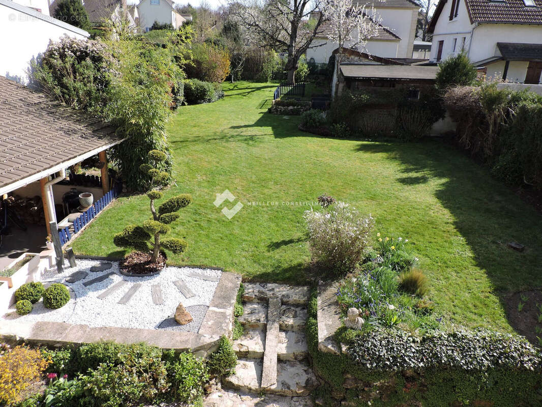Maison 140 m² à Gouvernes  - photo 2