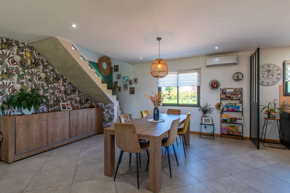 Maison à MERY-SUR-CHER