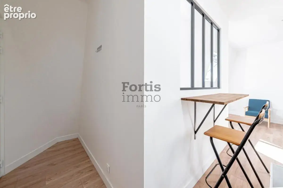 Paris 2 - rue saint-denis - grand studio au dernier etage - photo 8