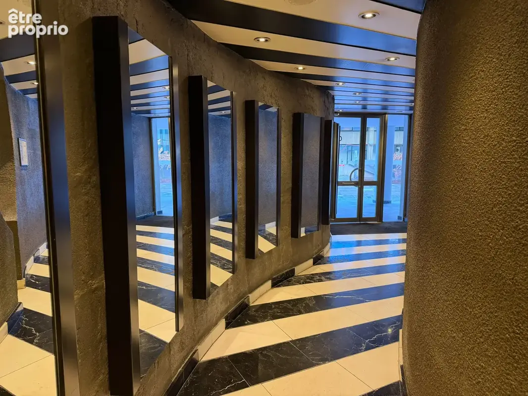 Appartement de126m2 au 6ème étage avec terrasse de 110m2 avec une vue dégagée - photo 7