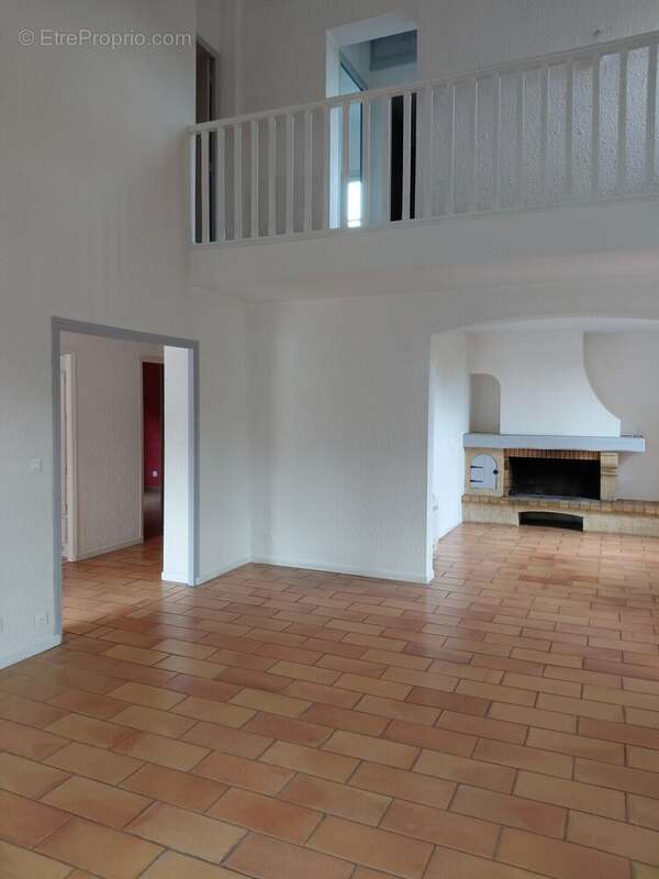 Maison à RESTINCLIERES