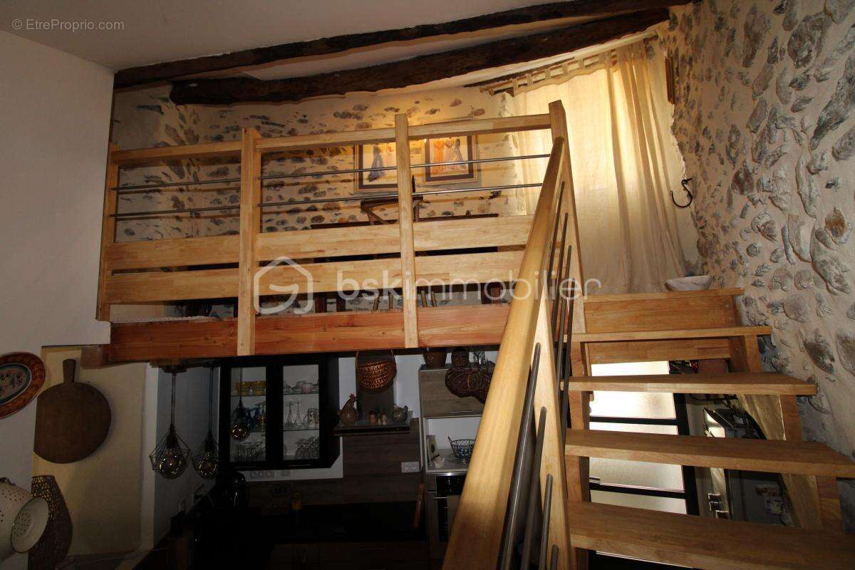 Maison à SAINT-JEAN-DU-BRUEL