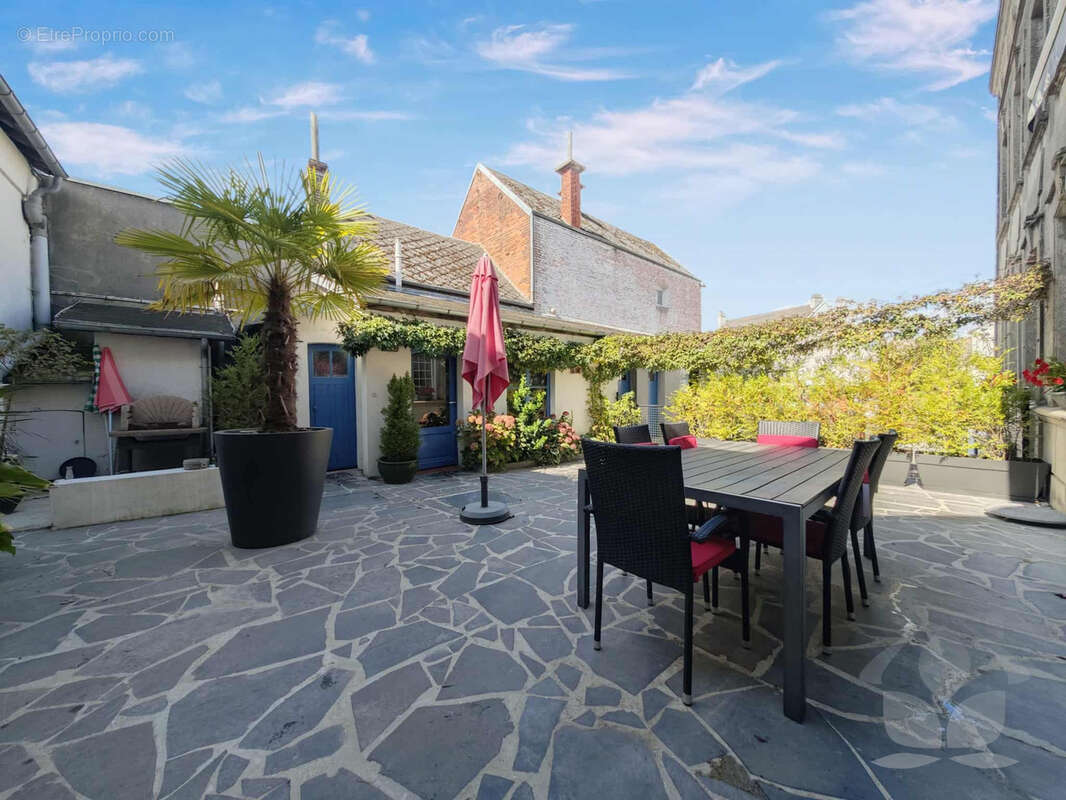 Maison à VILLERS-OUTREAUX