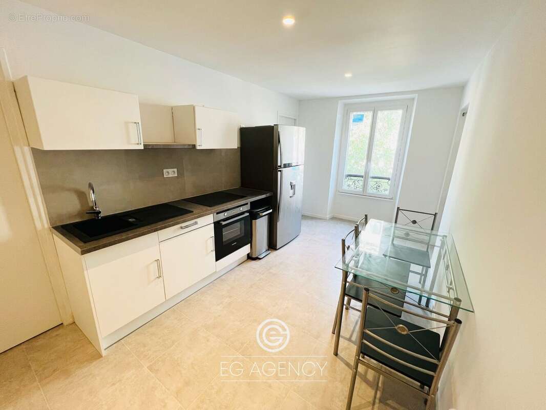 Appartement à MARSEILLE-3E