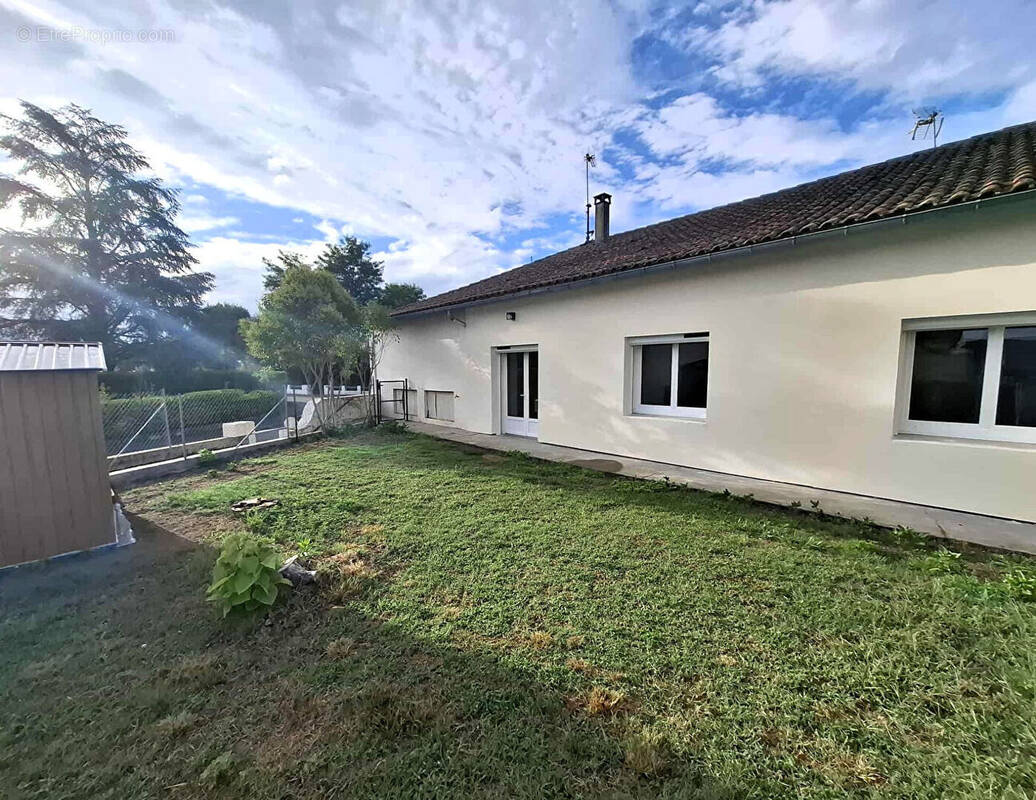 Maison à VILLENEUVE-DE-MARSAN