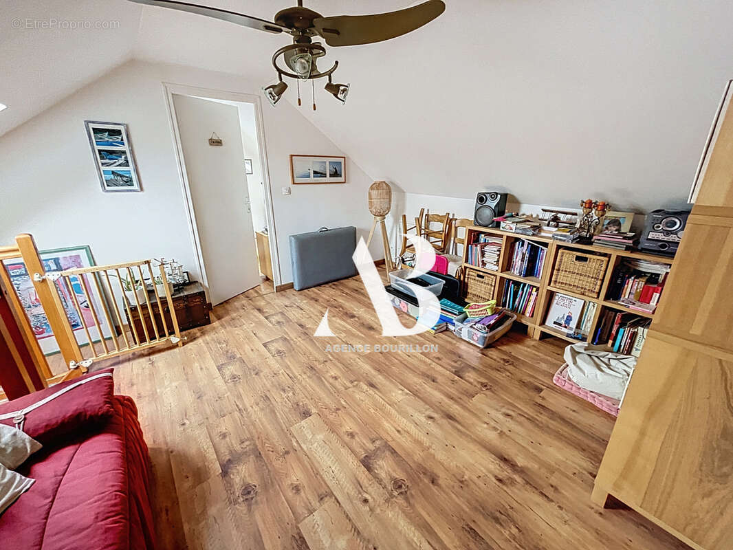 Maison à LA CHAPELLE-RABLAIS