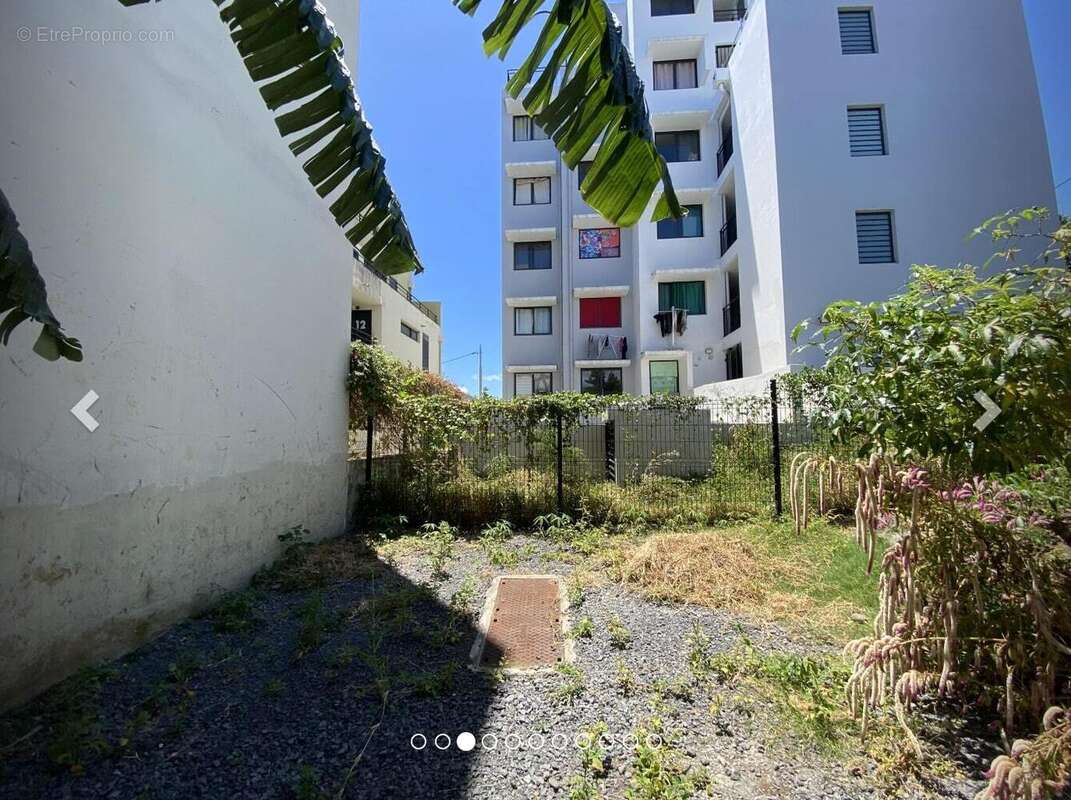 Terrain à SAINT-DENIS