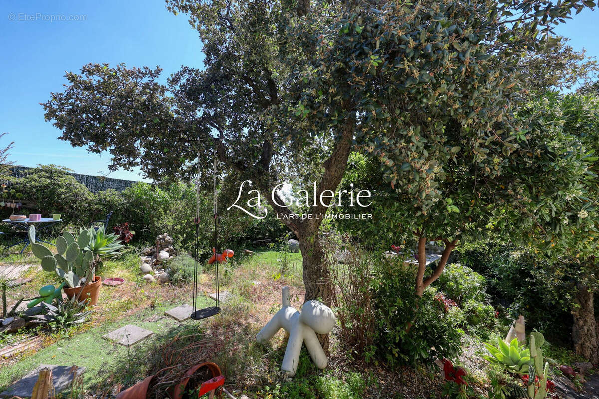 Maison à HYERES