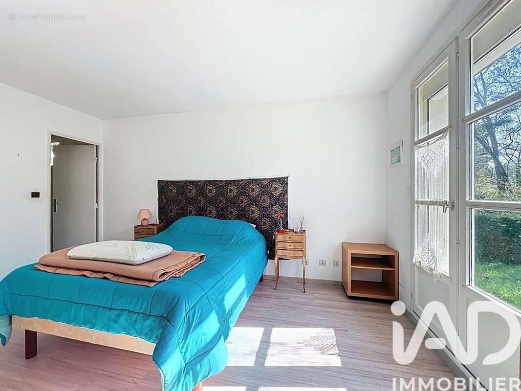 Photo 8 - Maison à VERRIERES-LE-BUISSON