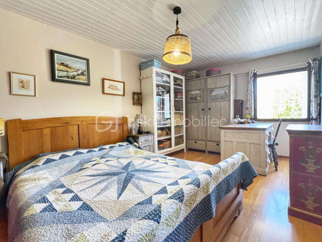 Appartement à POISAT