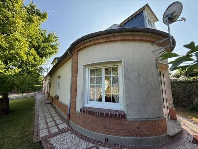 Maison à PAS-EN-ARTOIS