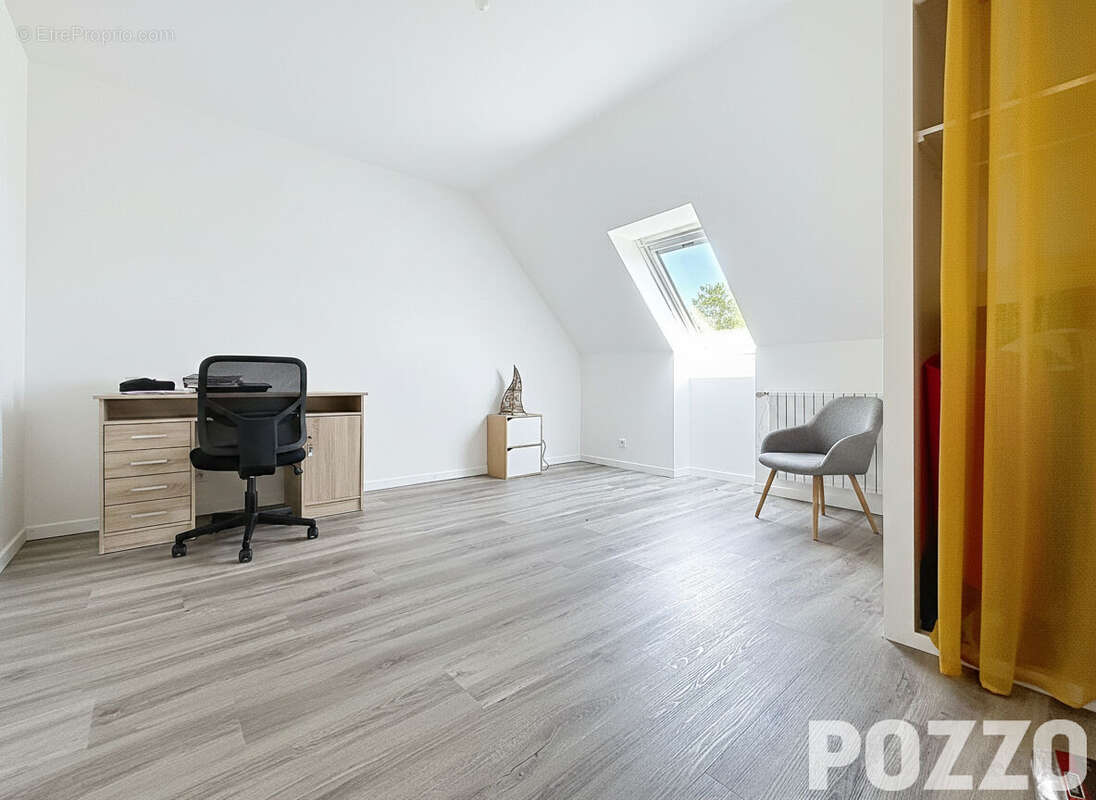 Maison Bréhal (50290) 8 pièce(s) 181 m2 terrain 1050 m² - photo 15