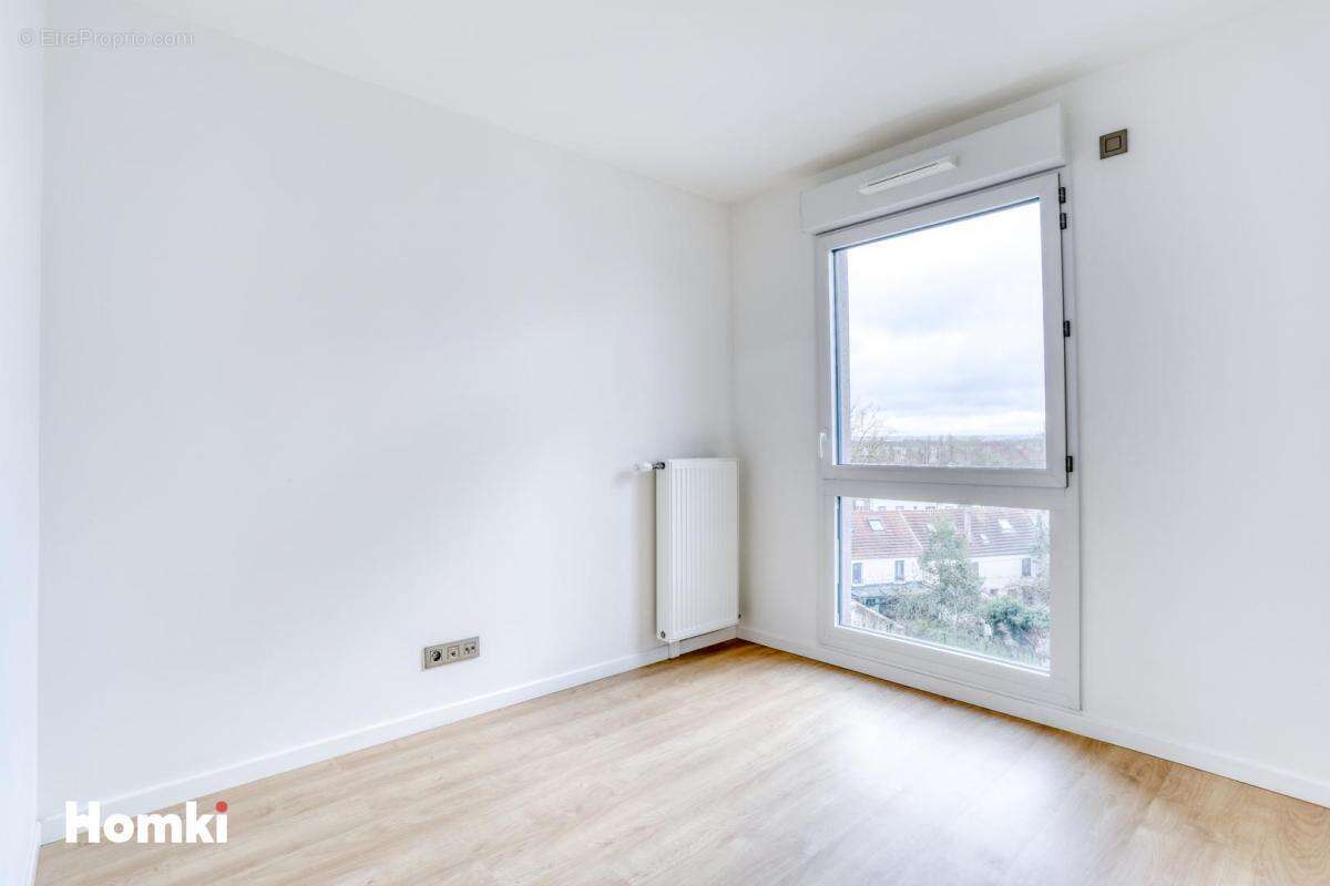 Appartement à SAINT-CYR-L'ECOLE