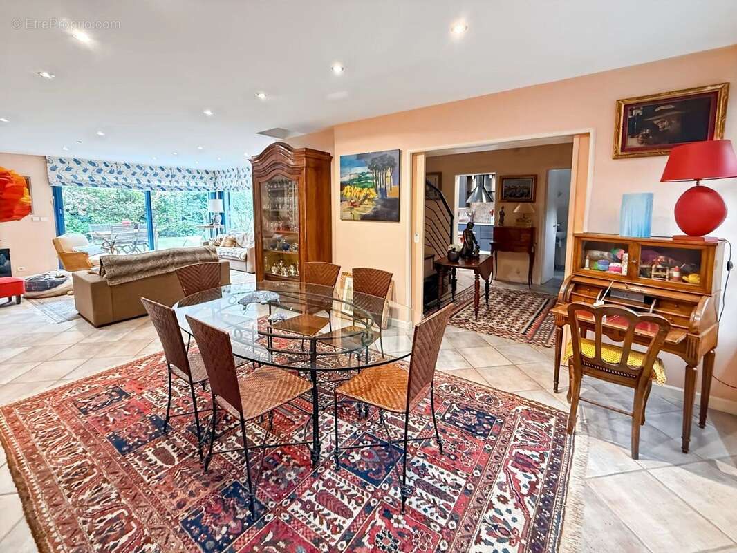 Maison à LIMEIL-BREVANNES