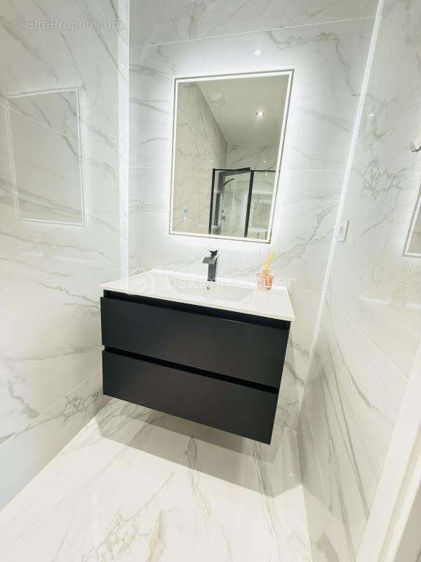 Maison à VEZIN-LE-COQUET