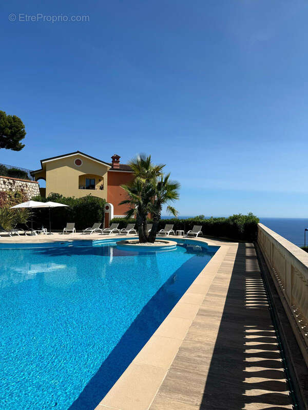 Appartement à EZE