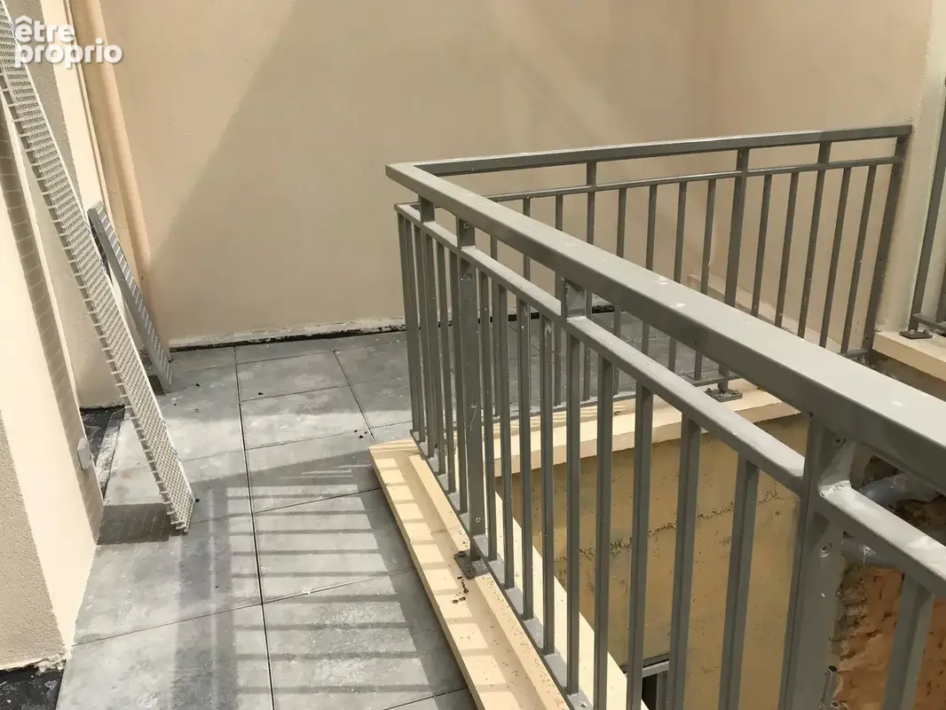F2 dans residence de 2022 avec balcon / place de parking et ascenseur - photo 11