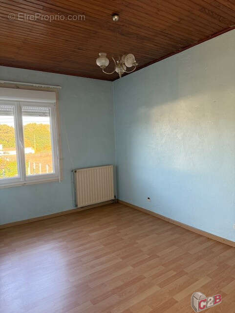 Maison à VIRELADE