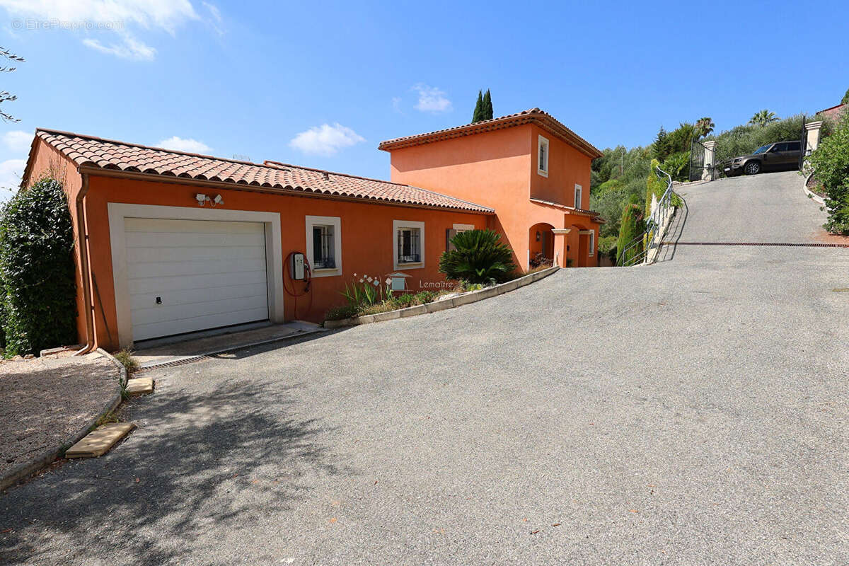 Villa contemporaine avec piscine et bel vue mer 130 m² - photo 9