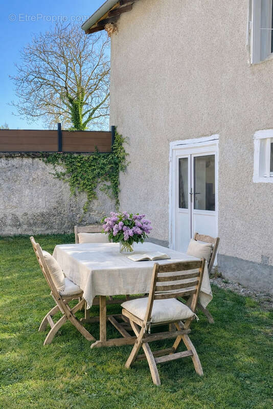 Maison à NERVIEUX
