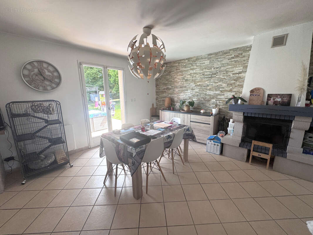 Maison à ANET