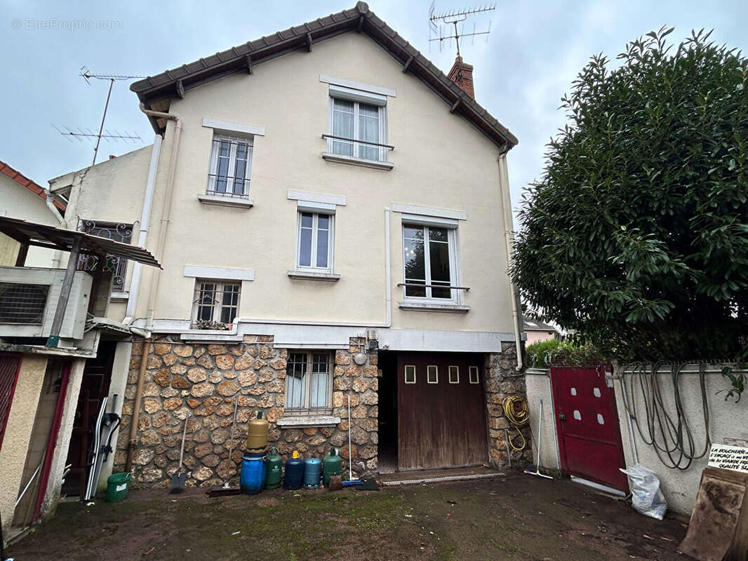 Maison à L&#039;HAY-LES-ROSES