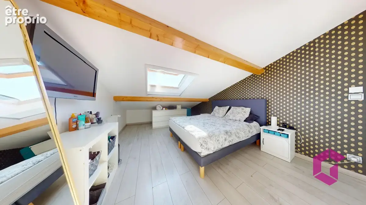 Appartement de 88 m2 loi Carrez   130 m2 au sol/ Secteur Jomayere - photo 9
