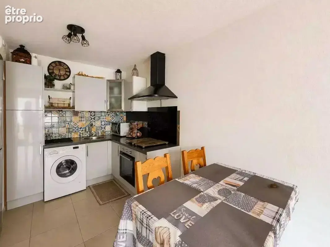 Charmant T2 en rez-de-jardin avec garage — Vidauban (83) - photo 2