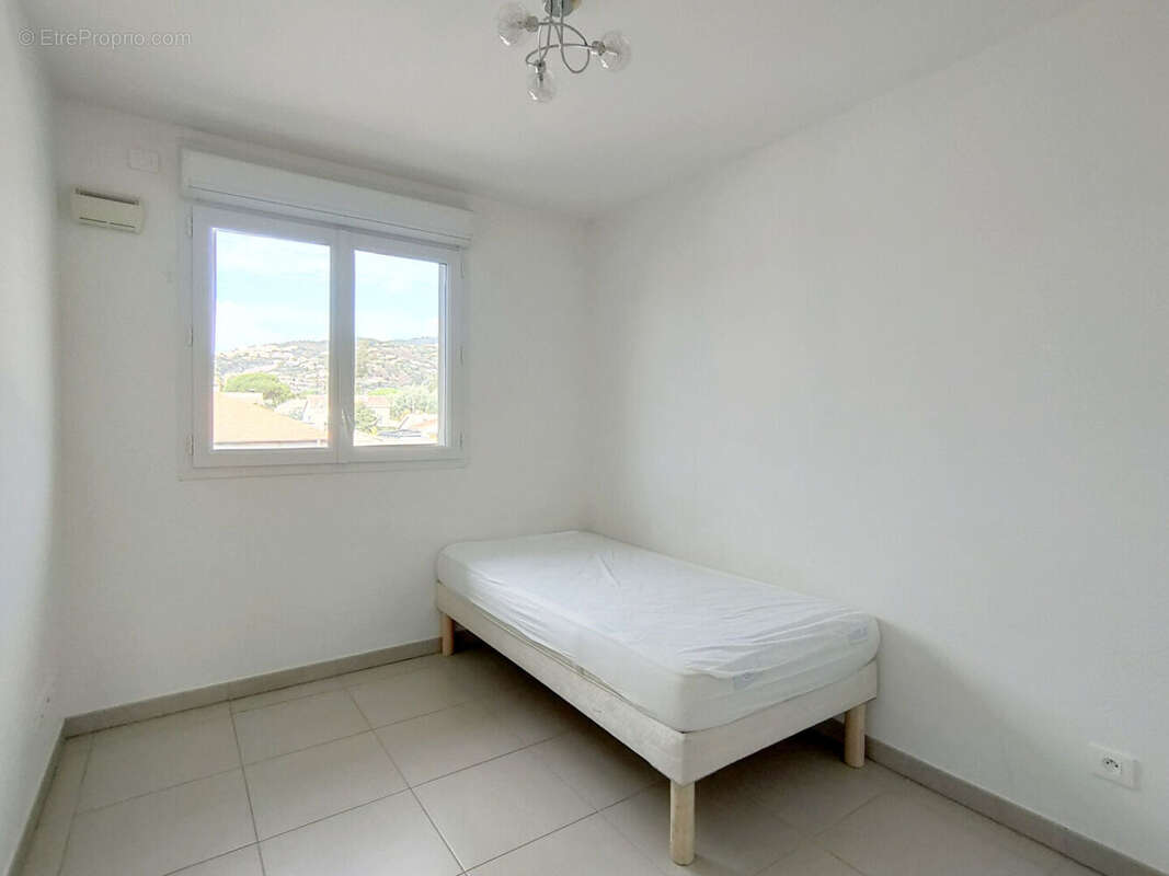 Appartement à MANDELIEU-LA-NAPOULE